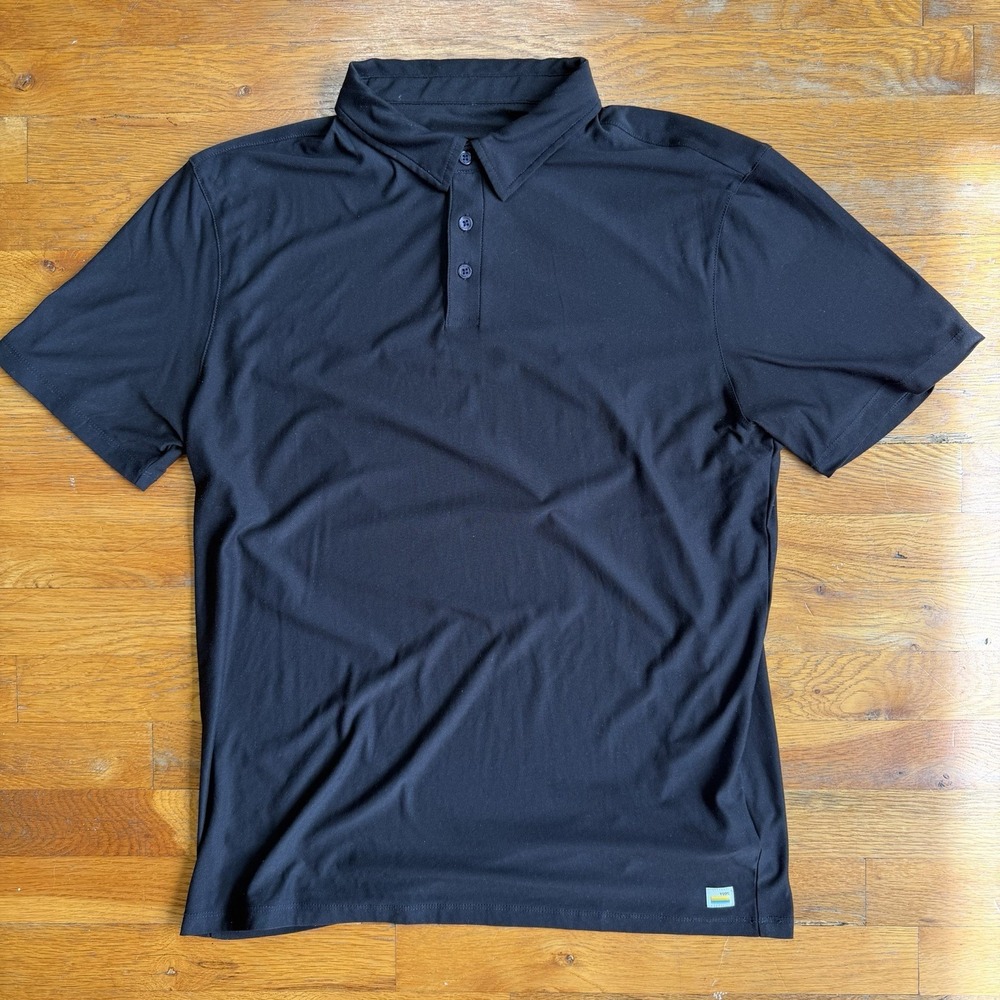 Vuori Strato Tech Polo Size M Black Mens Short Sleeve Performance Shirt V188